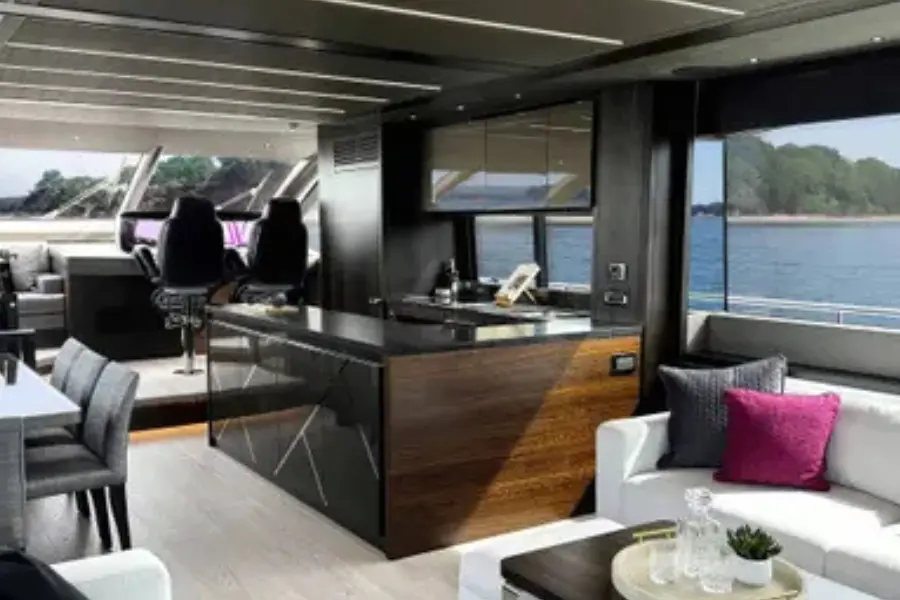 Sunseeker 76, aft deck — Mallorca Yachts for Rent, Mallorca